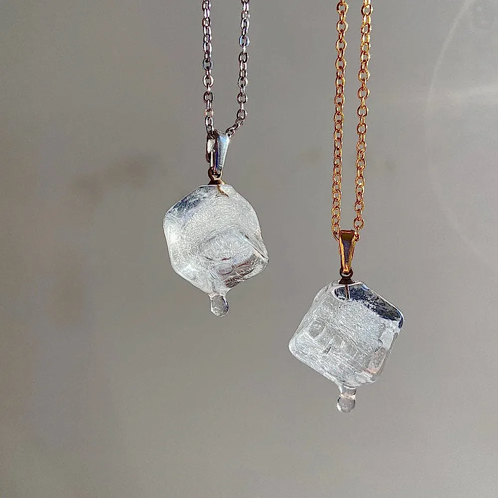 Ice Baby Buz Küp Kolye